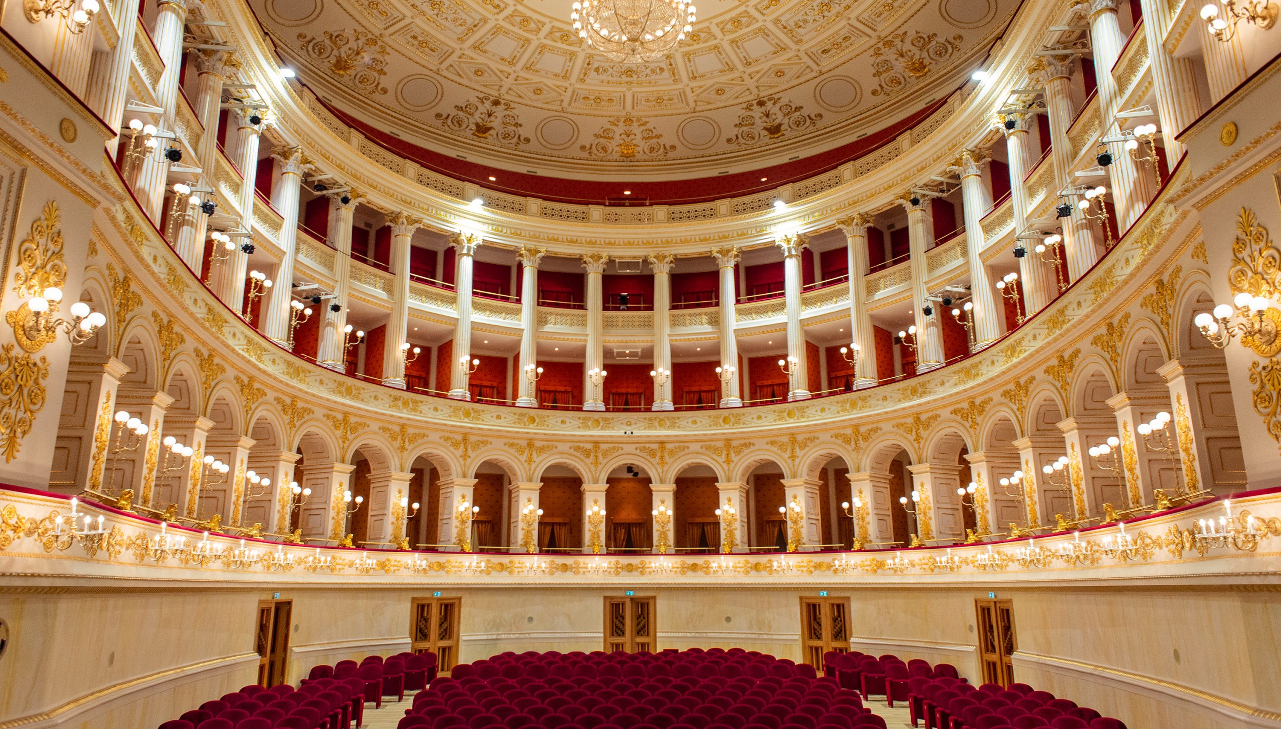 teatrogalli_rimini_interno